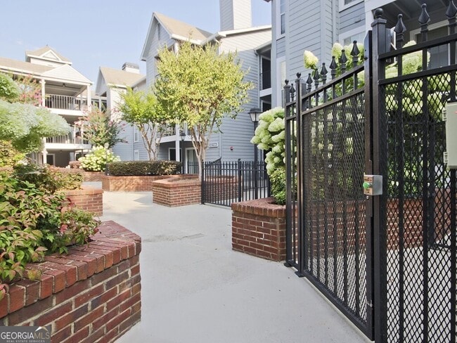 Photo - 632 Granville Ct