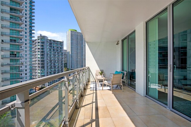 Photo - 1050 Brickell Ave Condominio Unidad 2841