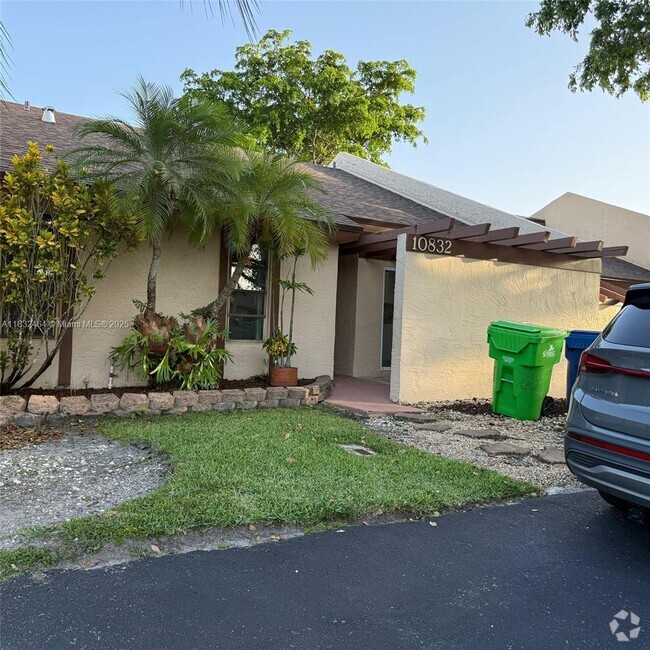 Building Photo - 10832 NW 30th Pl Rental