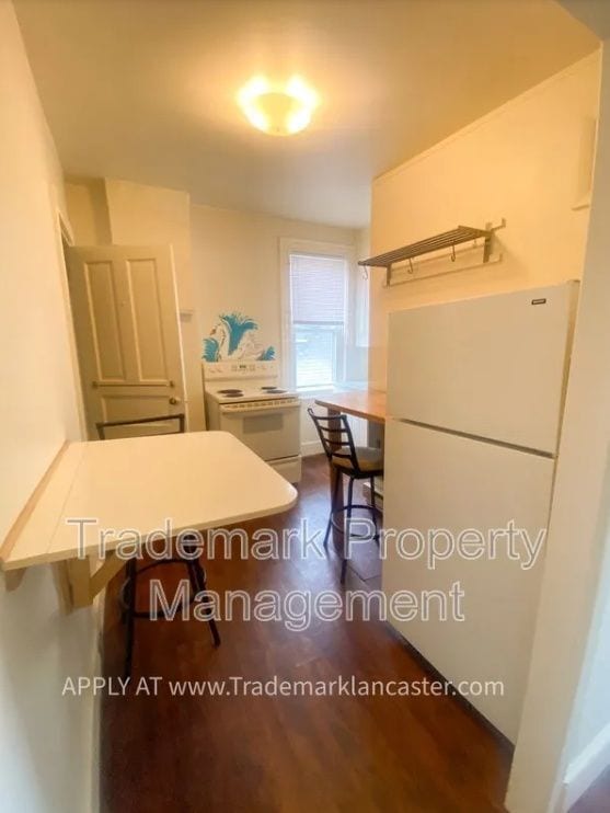 Photo - 517 W James St Unit 3