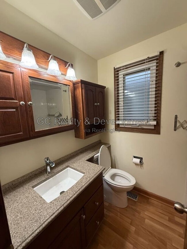 Photo - 5738 S Central Ave