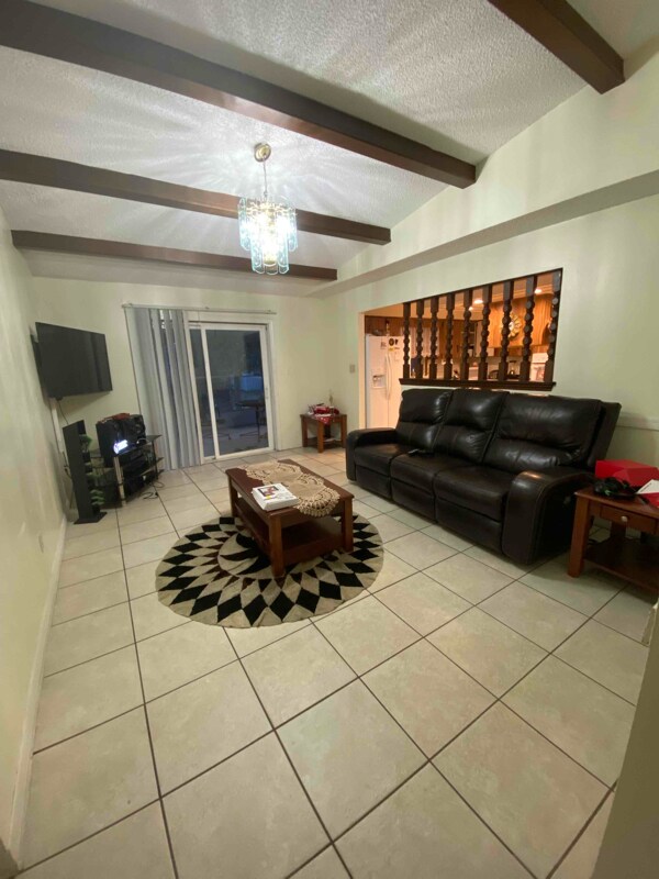 Photo - 5286 Hoperita St