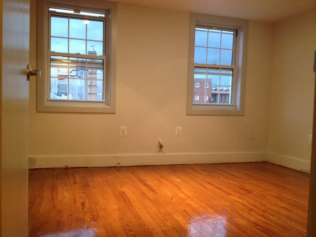 Photo - 255 Evergreen Ave