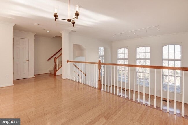 Photo - 1984 Crescent Park Dr