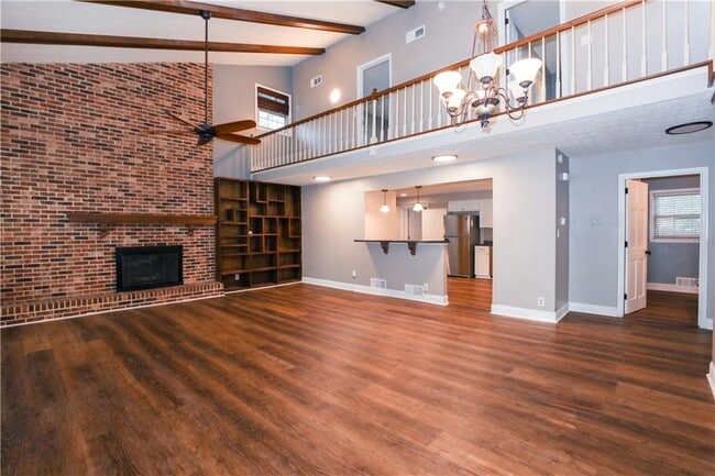 Photo - 3052 Riviera Dr