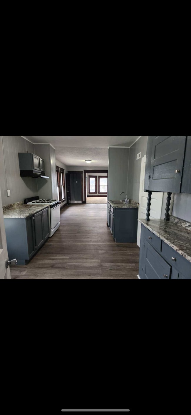 520 Sherman St Unit 2