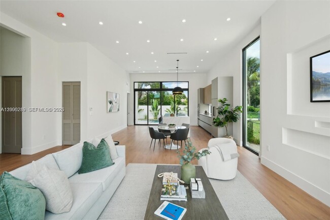 Photo - 510 NW 50th St