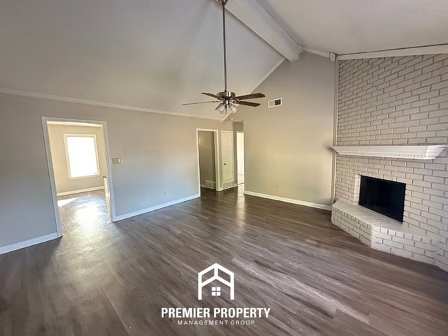 Photo - 5936 Blackrock Ln