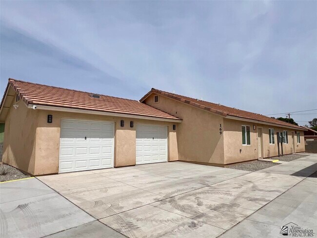Photo - 169 N 10th Ave Townhome