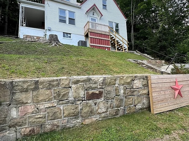 Photo - 600 Nicholas St
