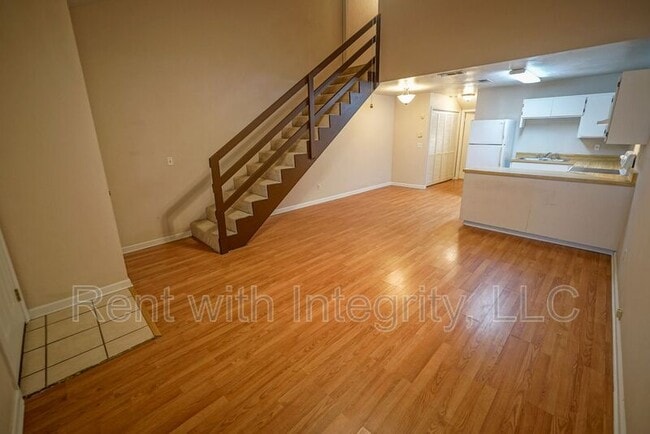 Photo - 2100 Continental Ave Unidad Apt 5