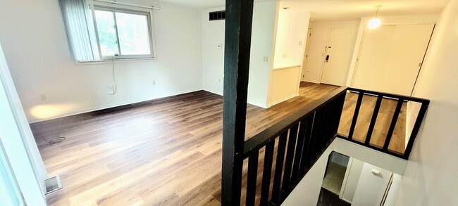 Photo - 2024 Summit St Unit 1