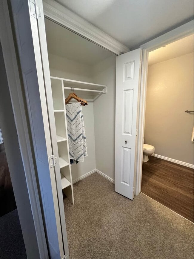 Closet 1 - Shadowbrook Apartments