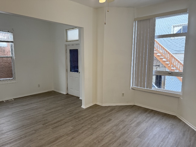 Photo - 3525 W Fullerton Ave Unit 2