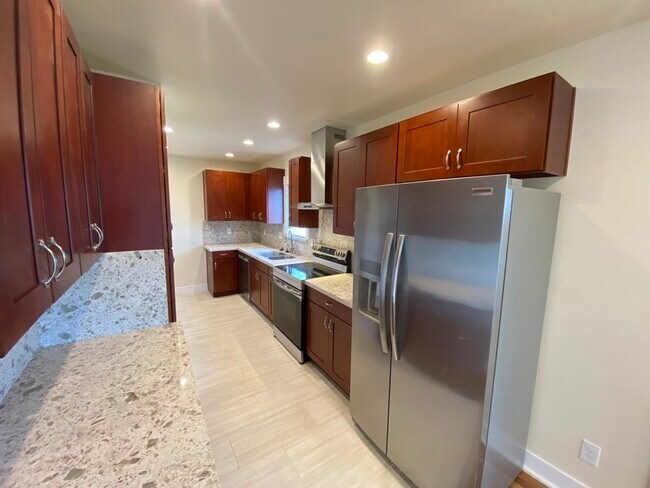 Photo - 2801 18th Ave S