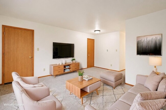 Photo - 322 Maple Dr Unit 2