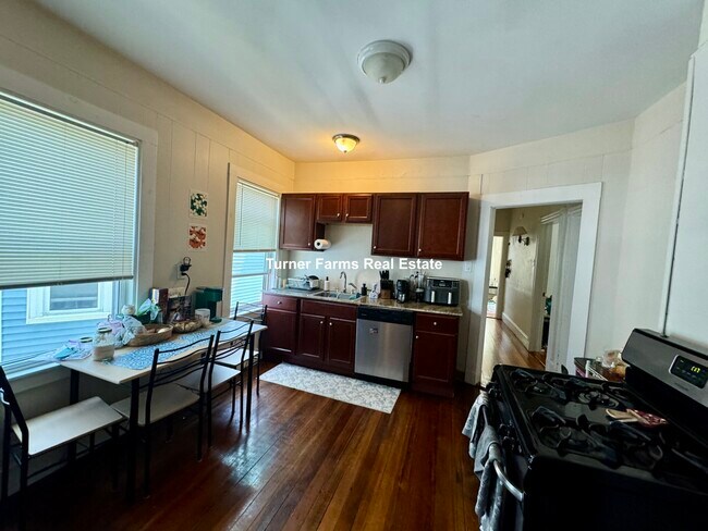 Photo - 74 Romsey St