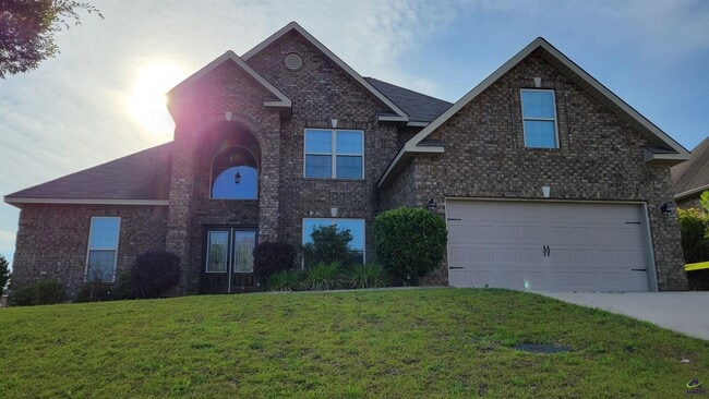 Photo - 105 Fortune Way