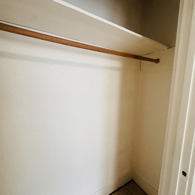 Photo - 4020 Howard St
