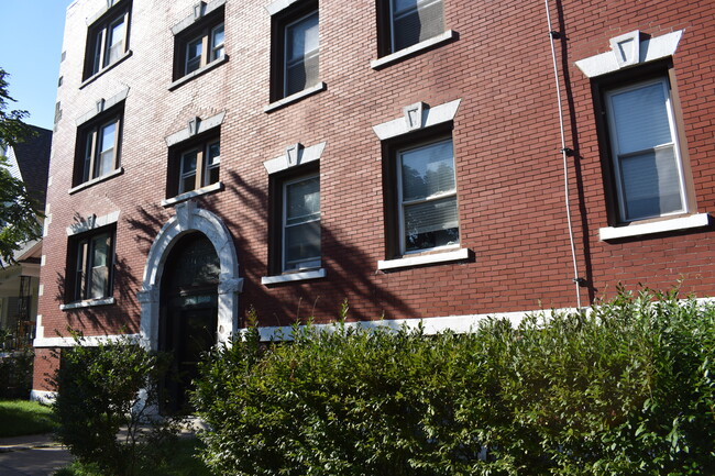 Photo - 144 Claremont Ave Unit #7