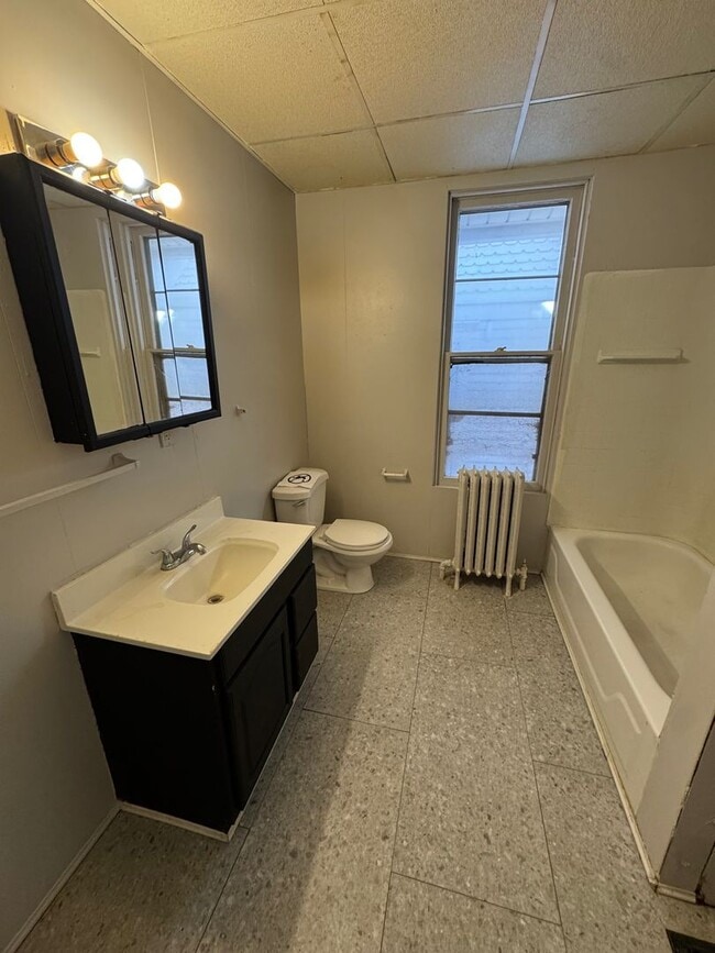 Photo - 938 Lincoln Ave Unidad 940 Lincoln 2A