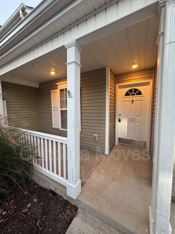 Photo - 121 Pine Walk Dr
