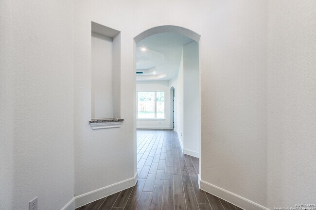 Photo - 6526 Comanche Post