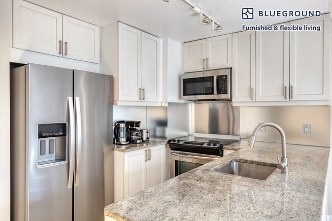 Photo - 210 W 70th St Unit FL3-ID1082