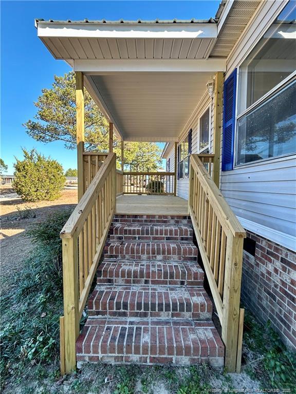 Photo - 193 Clarington Ct