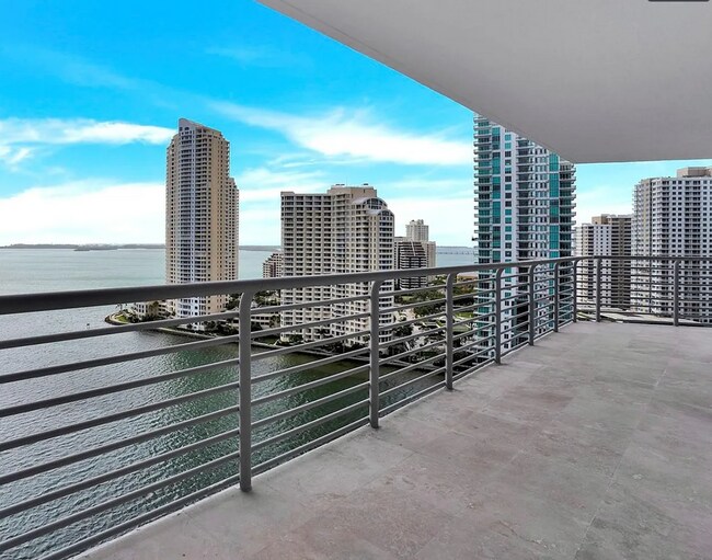 Building Photo - 325 S Biscayne Blvd Unit 2223 Rental