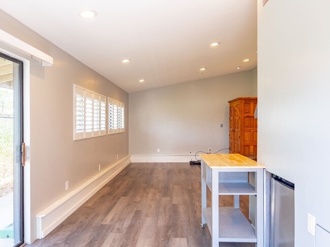 Photo - Charming Country Studio with Vineyard Views – New Build!