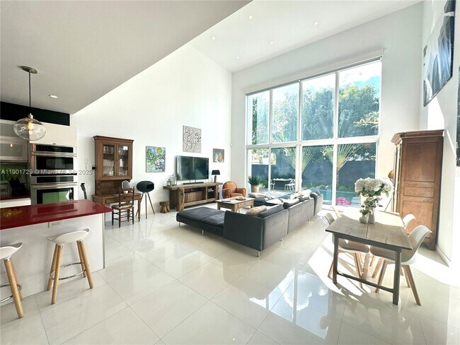 Photo - 1668 SW 29th Ave
