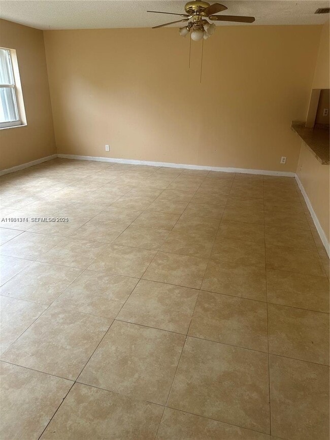 Photo - 948 SW 74th Ave