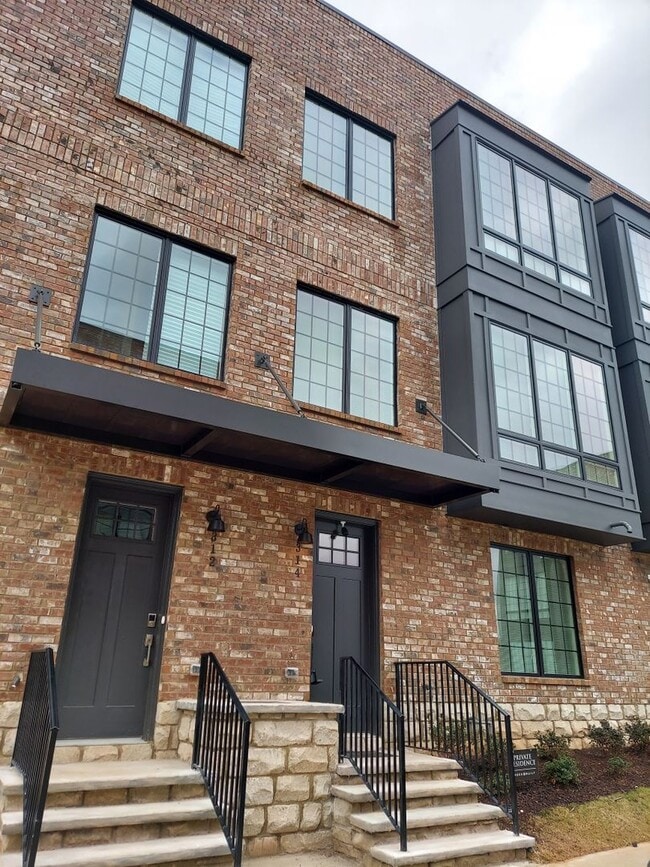 Building Photo - New Construction Executive Rental Availabl...