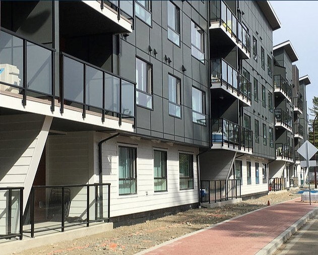 Building Photo - The Enclave