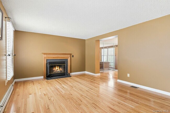 Photo - 21 Foreston Cir