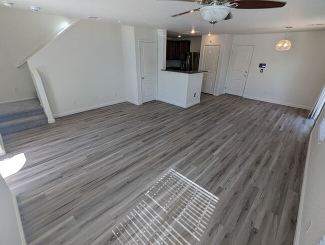 Photo - 10807 Mason Hill Ave