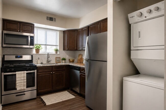 Glen Ridge Apartment Homes