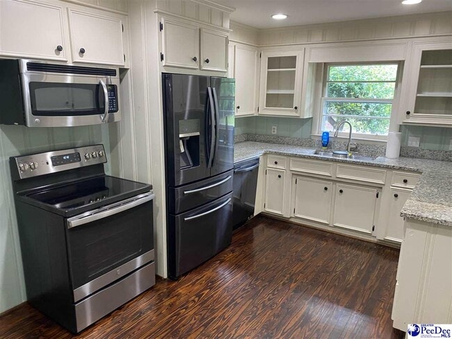Photo - 2109 Hart Rd