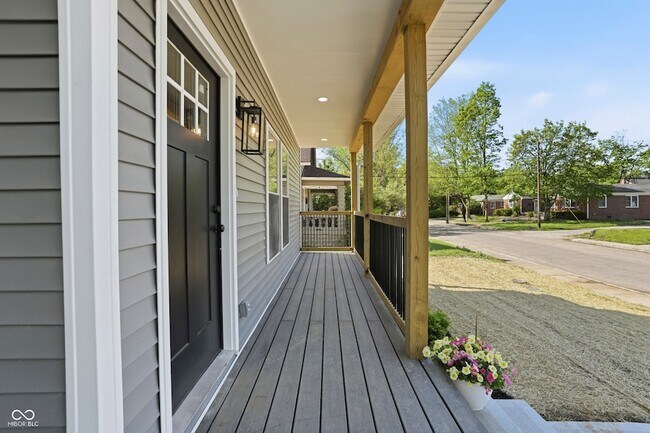 Photo - 4623 Rookwood Ave