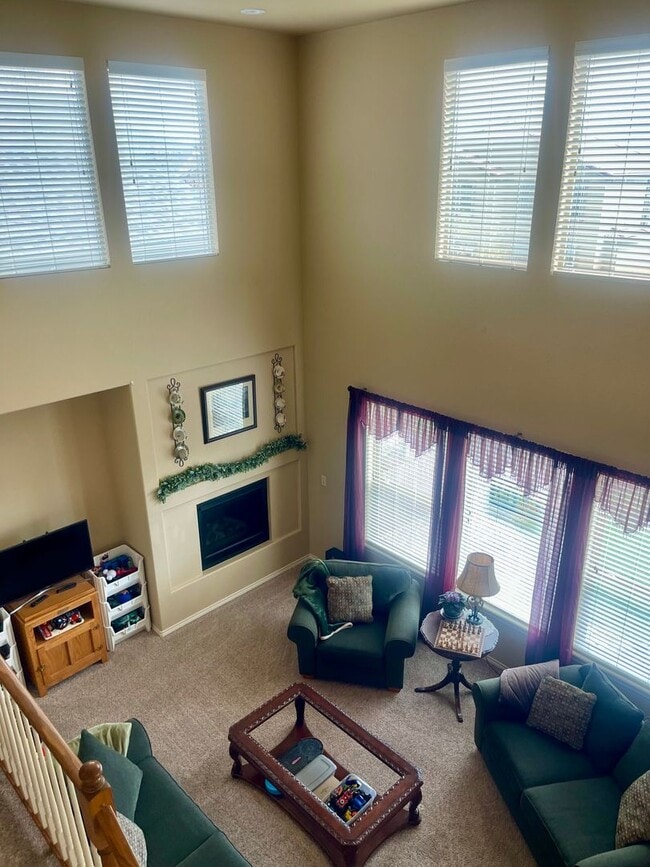 Photo - Gorgeous 5 Bedroom Cordera Home