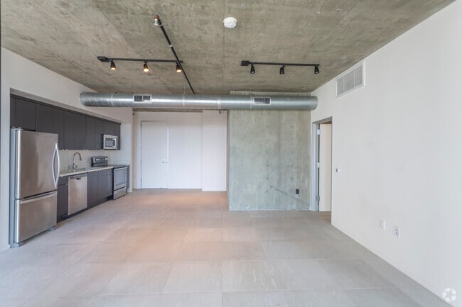 2 BR, 2 BA - 945 SF - The Park