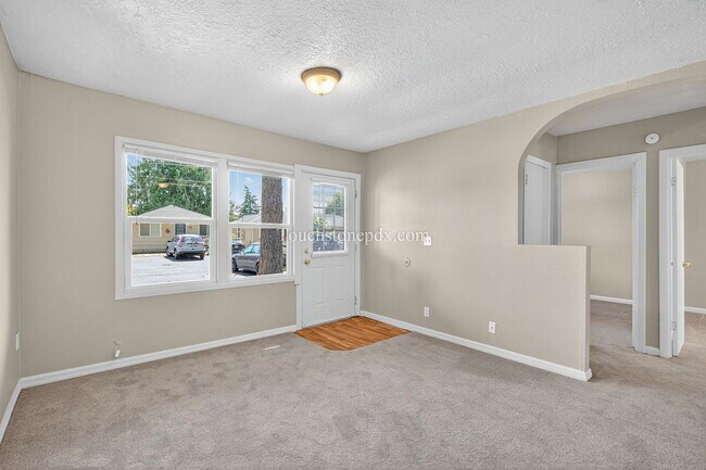 Photo - 7349 SE Evergreen St