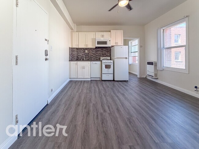 Photo - 717 S Carondelet St Unit 308