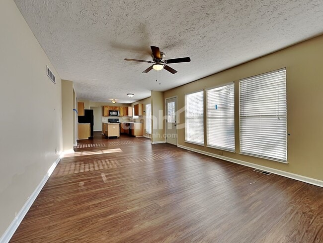 Photo - 25 Thorne Hill Dr