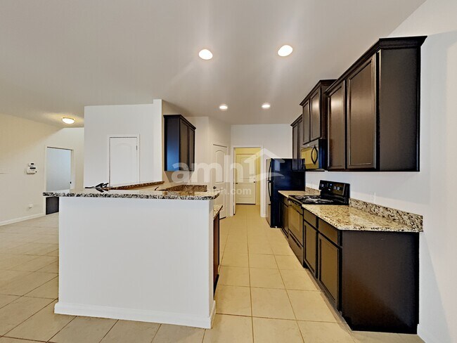 Photo - 12898 Cedarcreek Trail