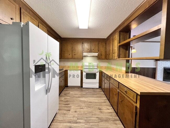 Photo - 6101 McMillan Cir