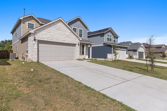 Photo - 905 Duskywing Wy