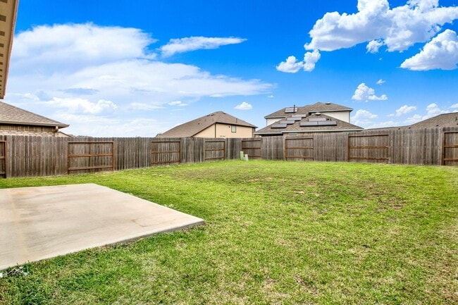 Building Photo - 5110 Sunvalley Bend Dr