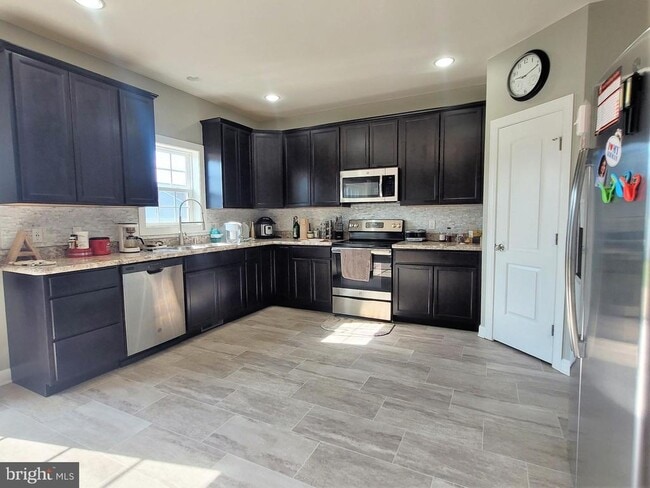 Building Photo - 252 Hightide Dr Rental